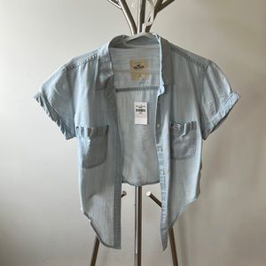 BRAND NEW WITH TAGS Hollister denim cropped tie front shirt S